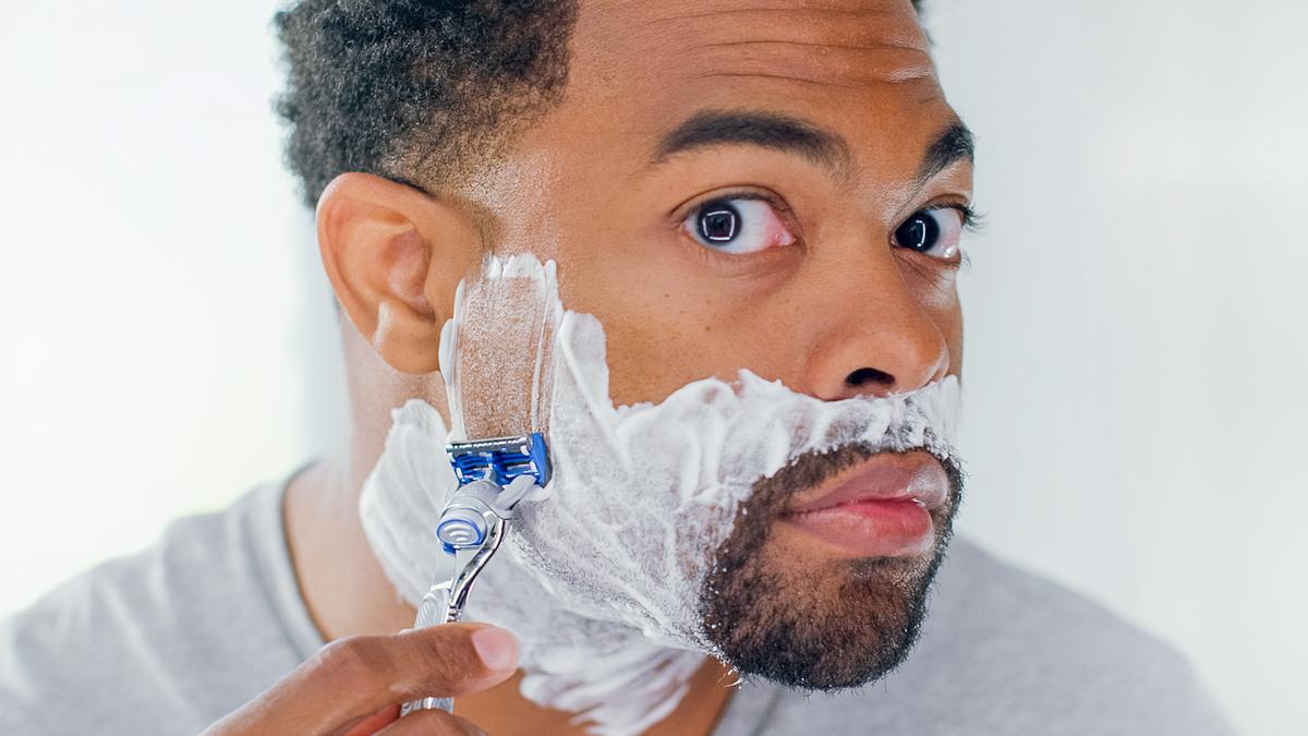 How to Treat Ingrown Hairs and Razor Bumps