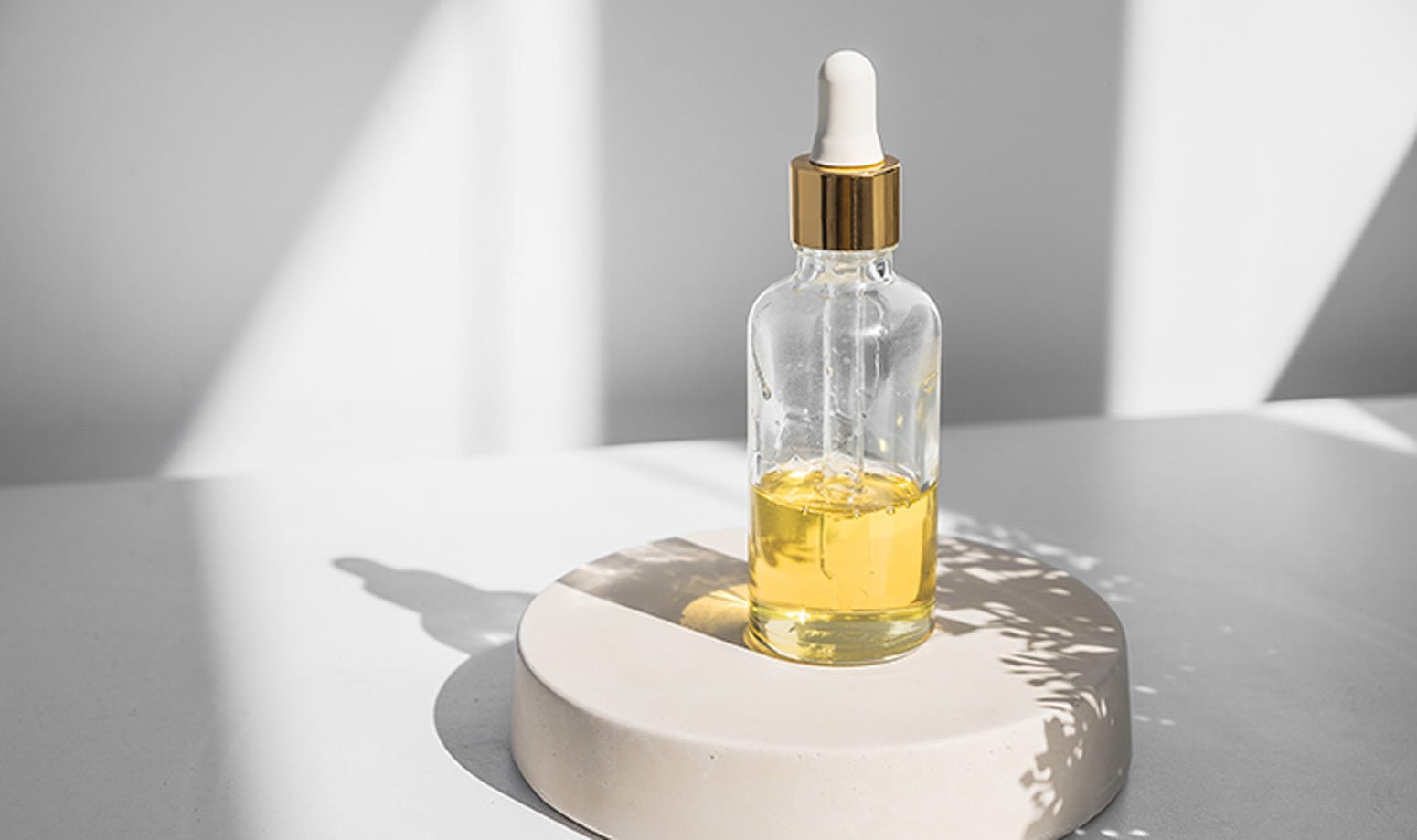 How to Safely Peel the Skin While At Home