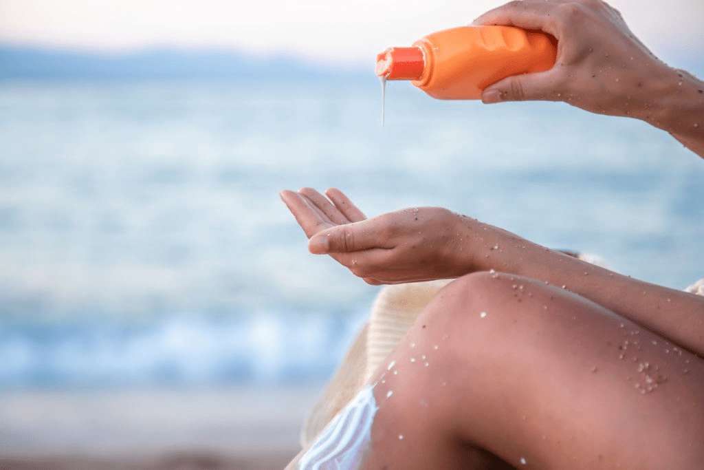 Mineral vs. Chemical Sunscreen: Which is Better for Your Face? 